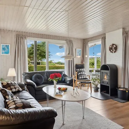 Vakantiehuis Assens With A Fireplace 03