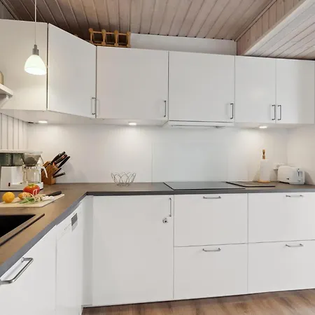 Stunning In Assens With Kitchen Holiday home