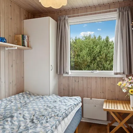3 Bedroom Lovely In Prázdninový dům