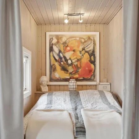 Holiday home Stunning In Assens With Kitchen